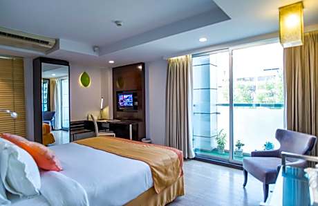 Deluxe Double Room with Balcony