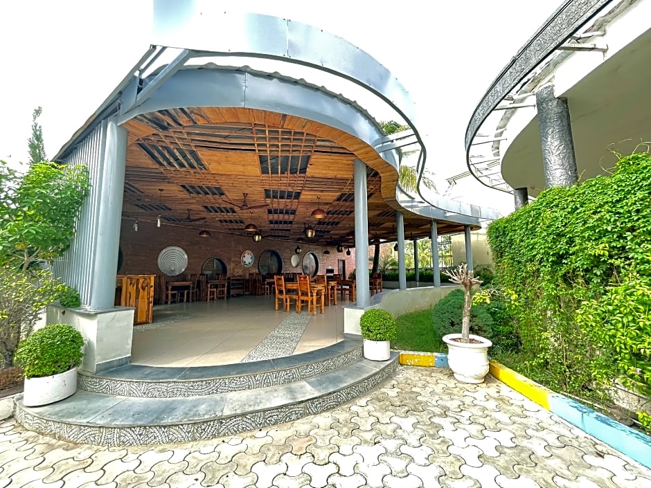 Hotel Kanha's Palm Springs, Bhopal