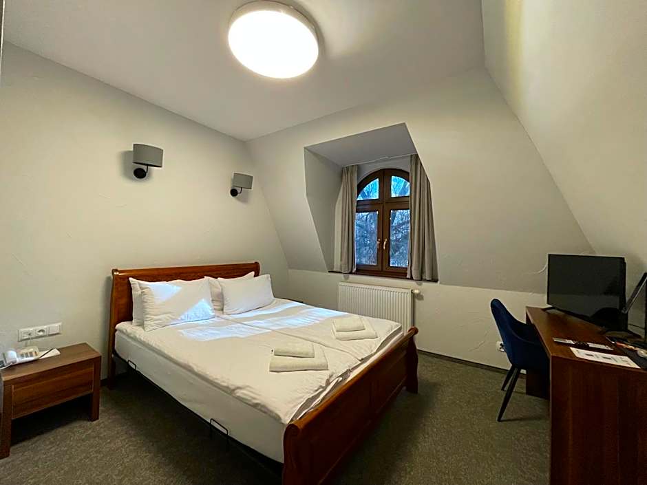 Hotel RED