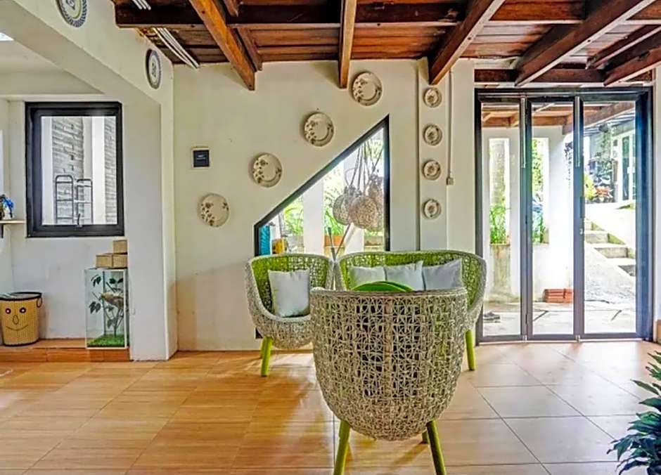 RedDoorz Syariah Near Wisata Durensewu Pandaan