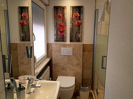 Single Room with Private External Bathroom