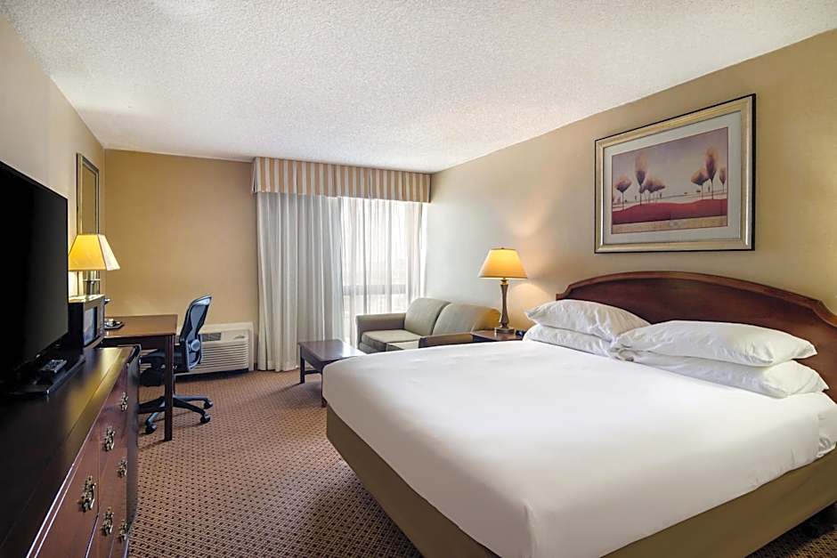 Red Lion Hotel & Conference Center Cheyenne