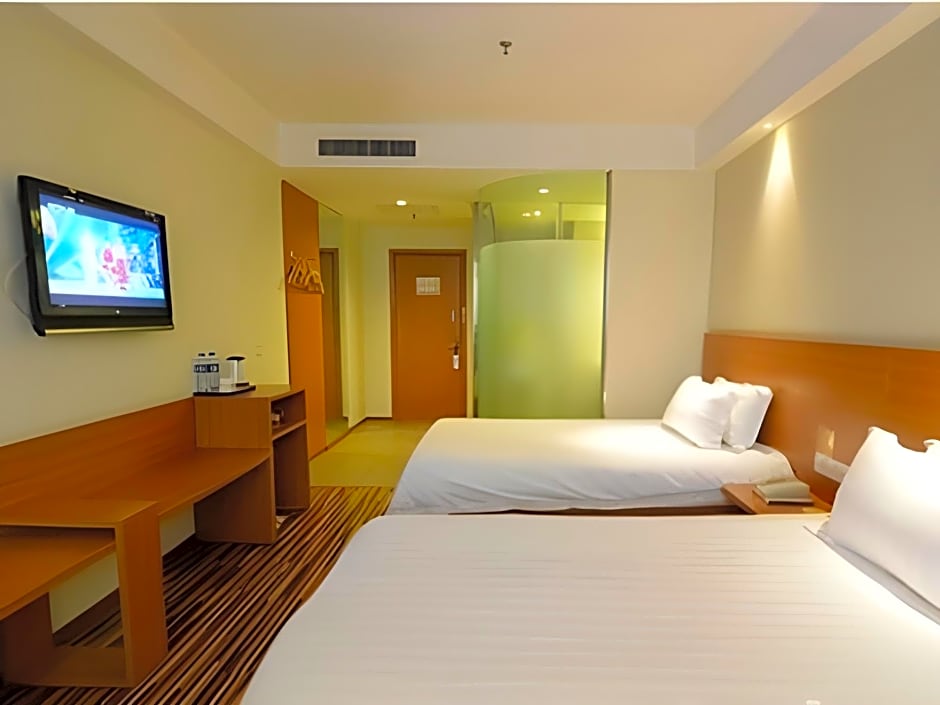 Jinjiang Inn Style Taiyuan Grand South Gate Metro Station