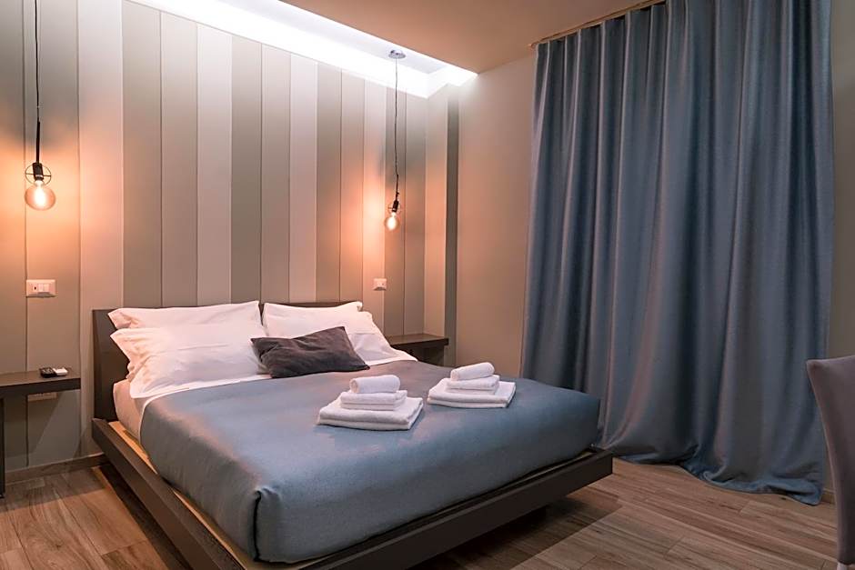 GOGO` Boutique Hotel