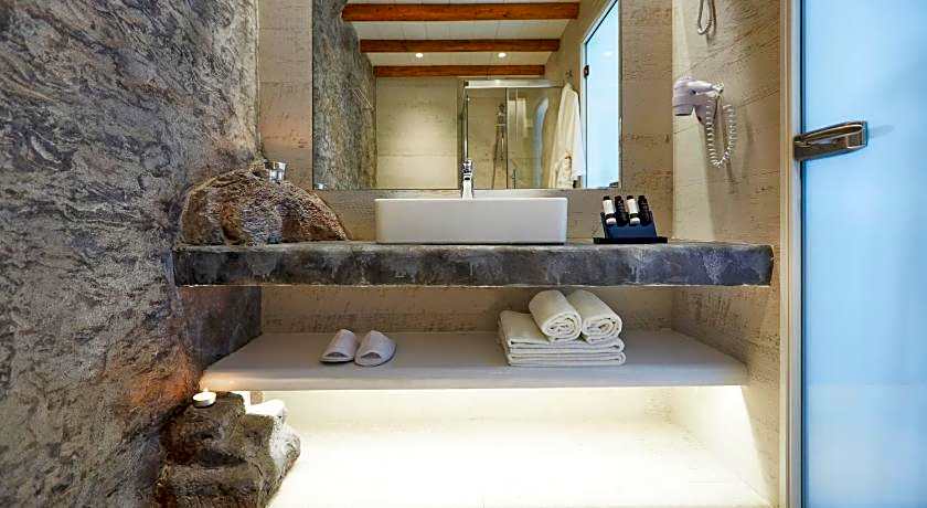 Vrahos Boutique Hotel