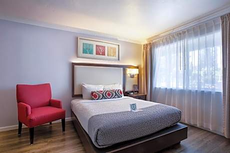 The Palo Alto Inn