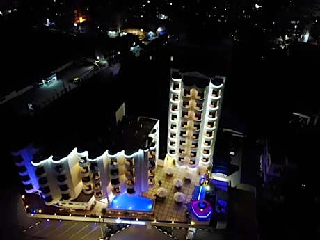 Sapphire Hotel