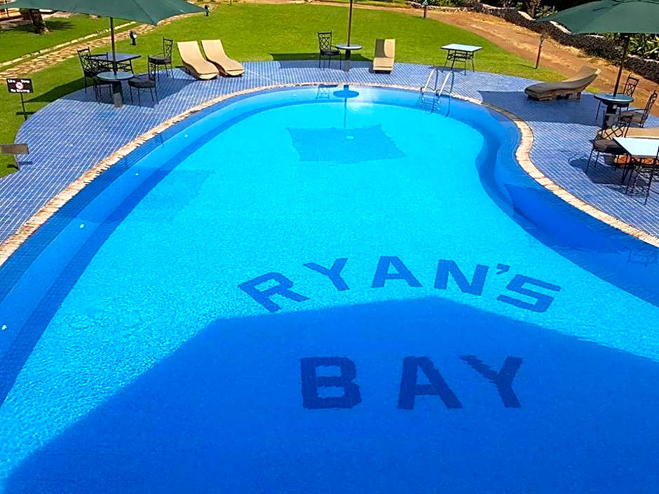 Ryan's Bay Hotel