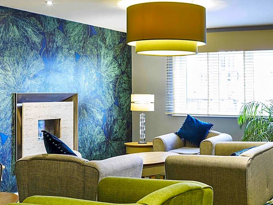 Mercure Newbury West Grange Hotel