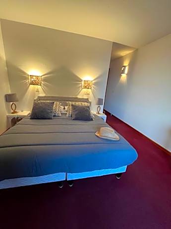 Triple Room with Balcony