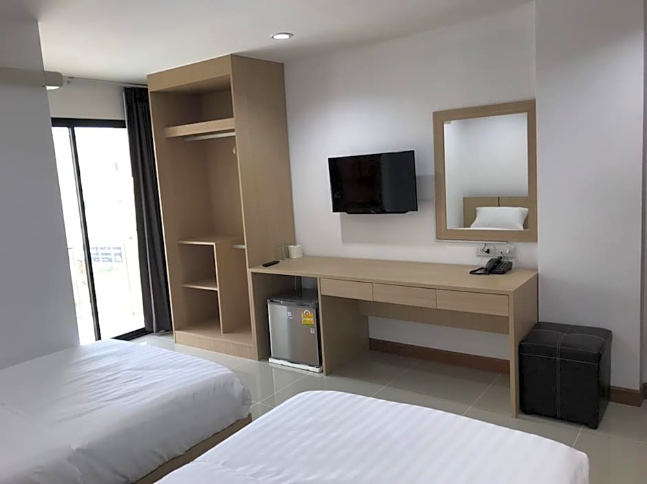Zdjęcie 1 z 4 — Standard 2 Beds