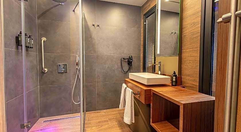 FT Lotus Thermal Hotel & Spa, Trademark Collection By Wyndham