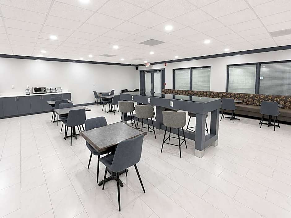 Clarion Greenville Airport Inn