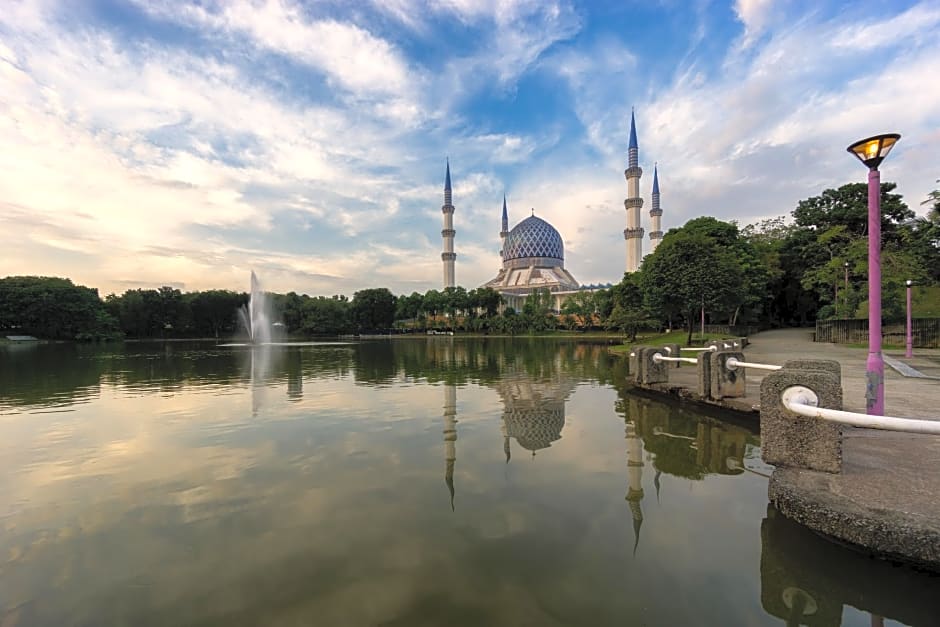 Fumah Hotel Shah Alam