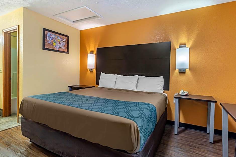 Econo Lodge Nashville North