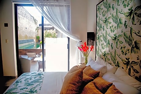 SUITE EXECUTIVE