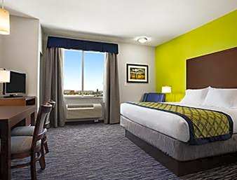 1 King Bed Suite Non-Smoking