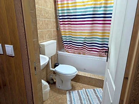 Triple Room with Private Bathroom