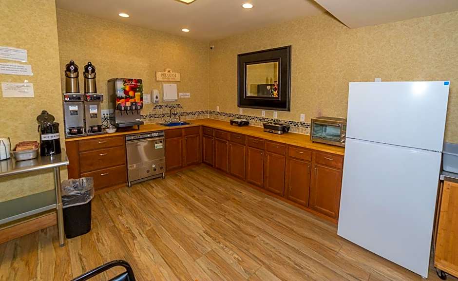 Clatskanie River Inn