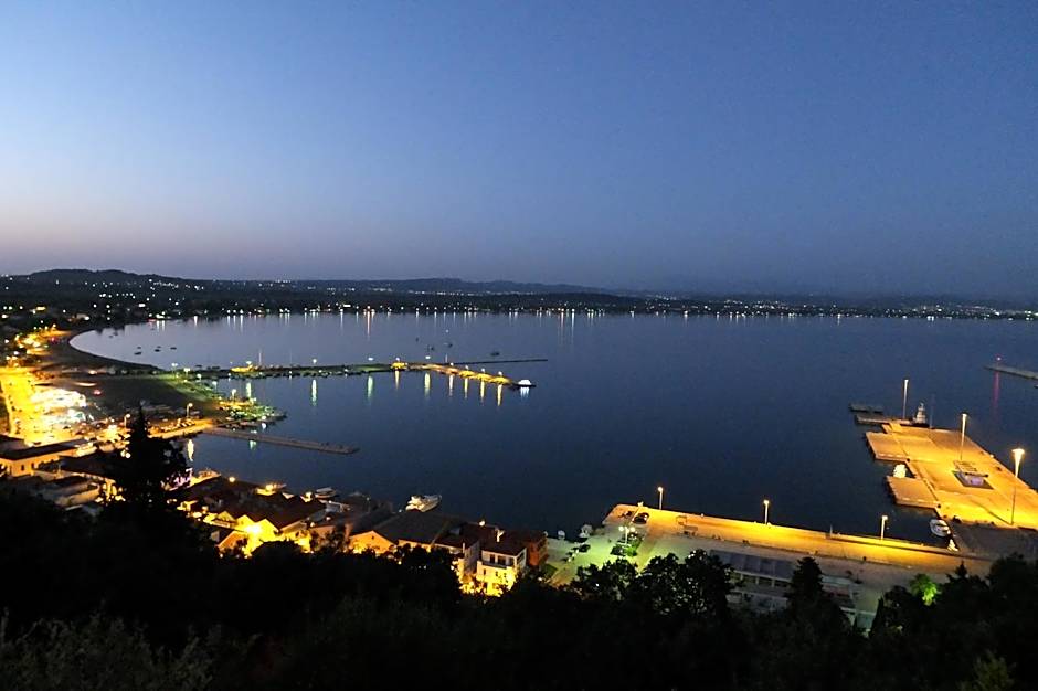 Orizontes View Hotel