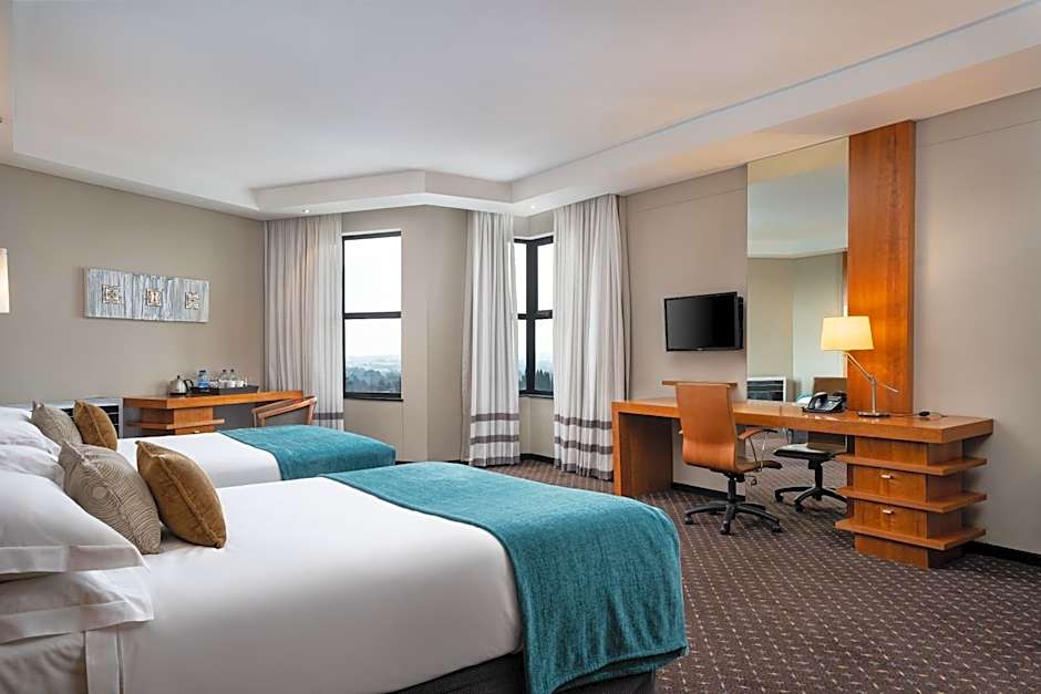 Premier Hotel O.R. Tambo