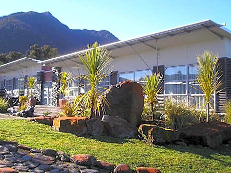Westhaven Motel