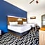 La Quinta Inn & Suites by Wyndham Alvin