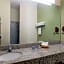 Hawthorn Extended Stay By Wyndham Kingsland