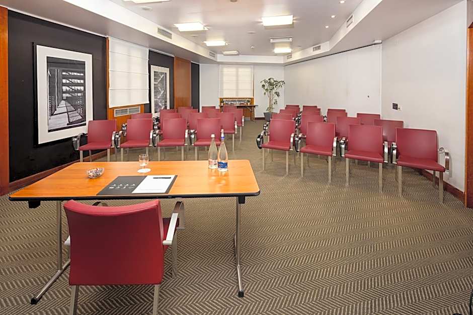 Holiday Inn Milan Garibaldi Station By IHG