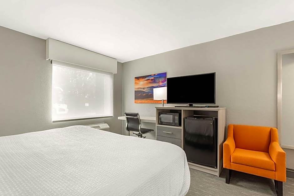 Best Western Plus Magnolia Inn & Suites