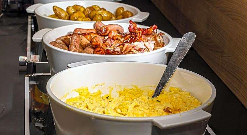 Novotel Guwahati GS Road