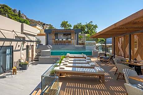 Casa D'Irene Deluxe Hotel