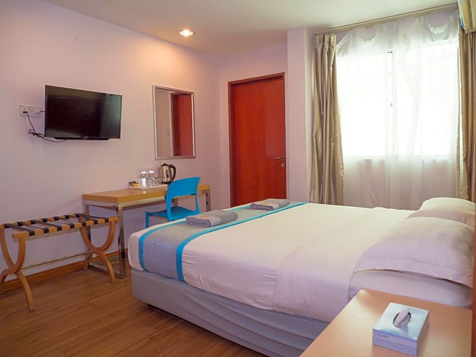 TD Mutiara Hotel