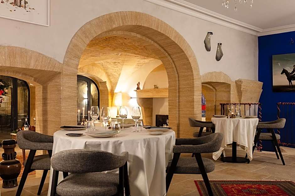 Château de Collias - Maison de Vacances