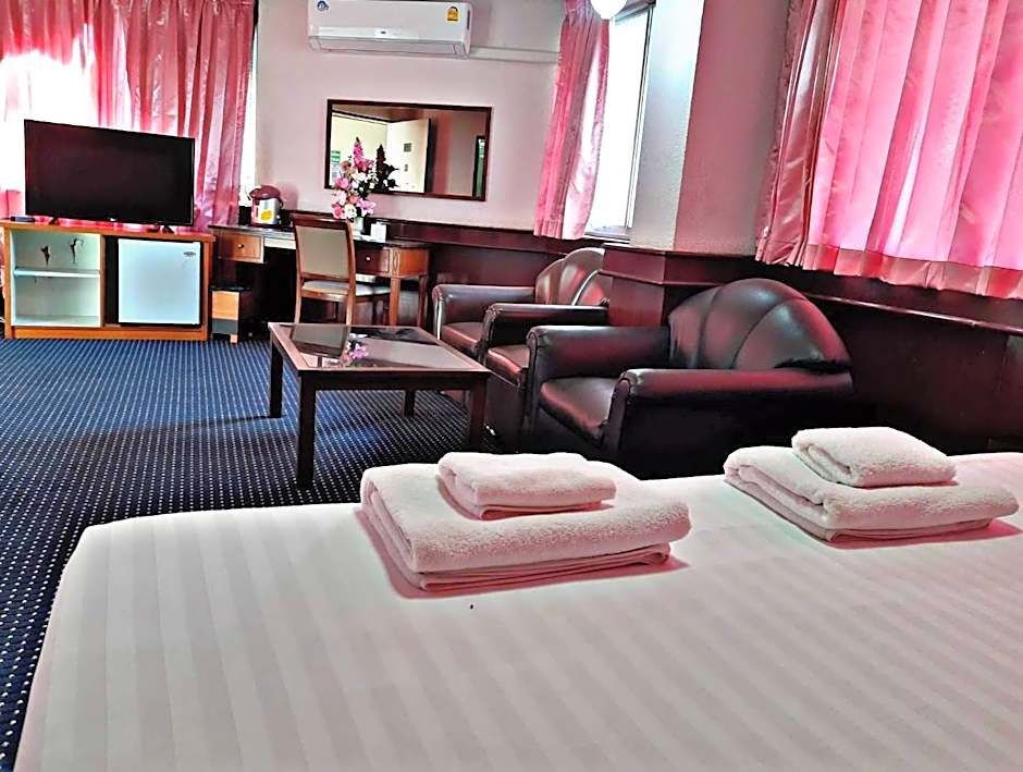 Lopburi Inn Hotel