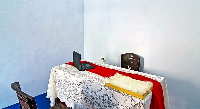 SPOT ON 91995 Cvictory Inn