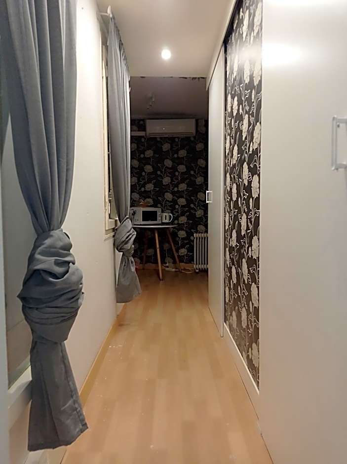 Double Private Room Center City Metro L5-L1