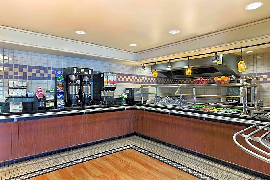 Oxford Suites Yakima