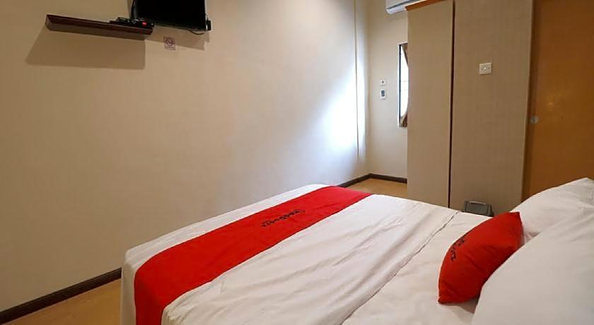 RedDoorz Plus near Universitas Sumatera Utara