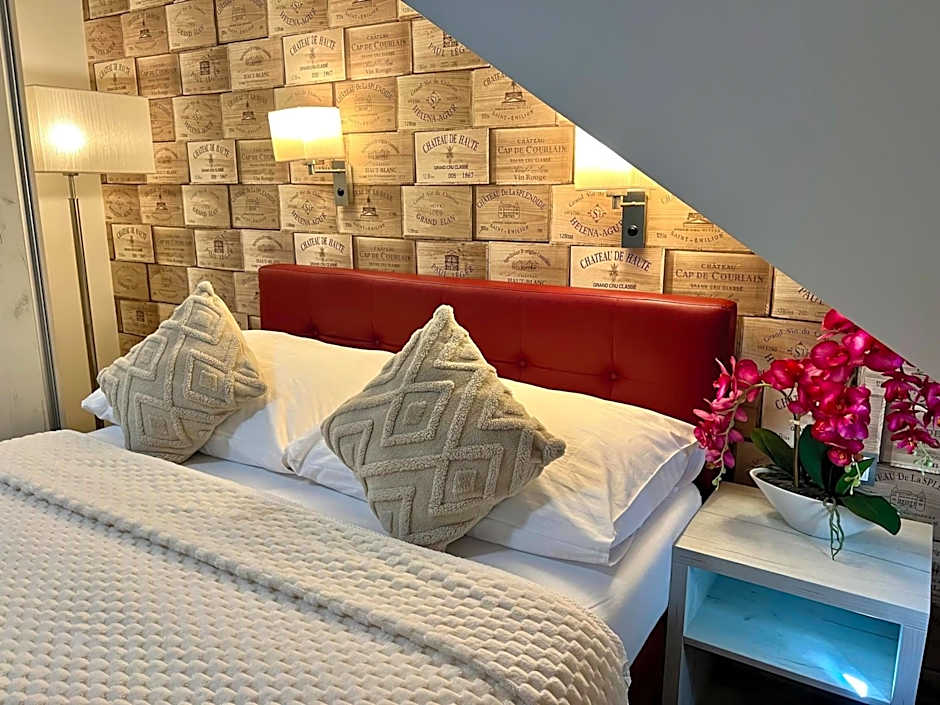 Grand Petit Hotel ex Shato Gesson