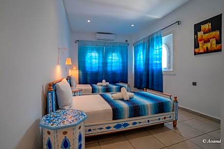 Standard Twin Room with Mountain View