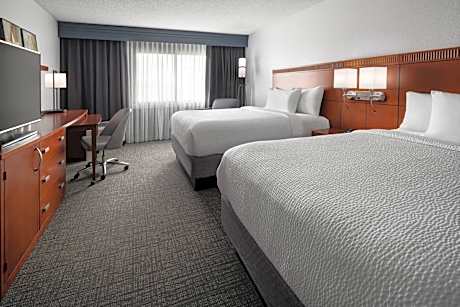 Queen Room with Two Queen Beds and Roll-in Shower - Mobility and Hearing Accessible