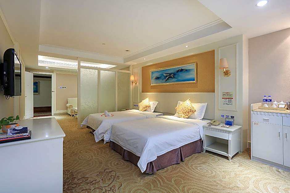 Jinhuayue International Hotel