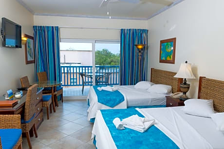 Deluxe Island View Studio