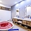 Ambermoon Villa 2