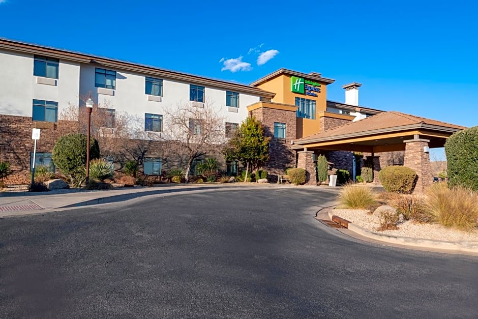 Holiday Inn Express Hotels & Suites Washington-North Saint George, an IHG Hotel