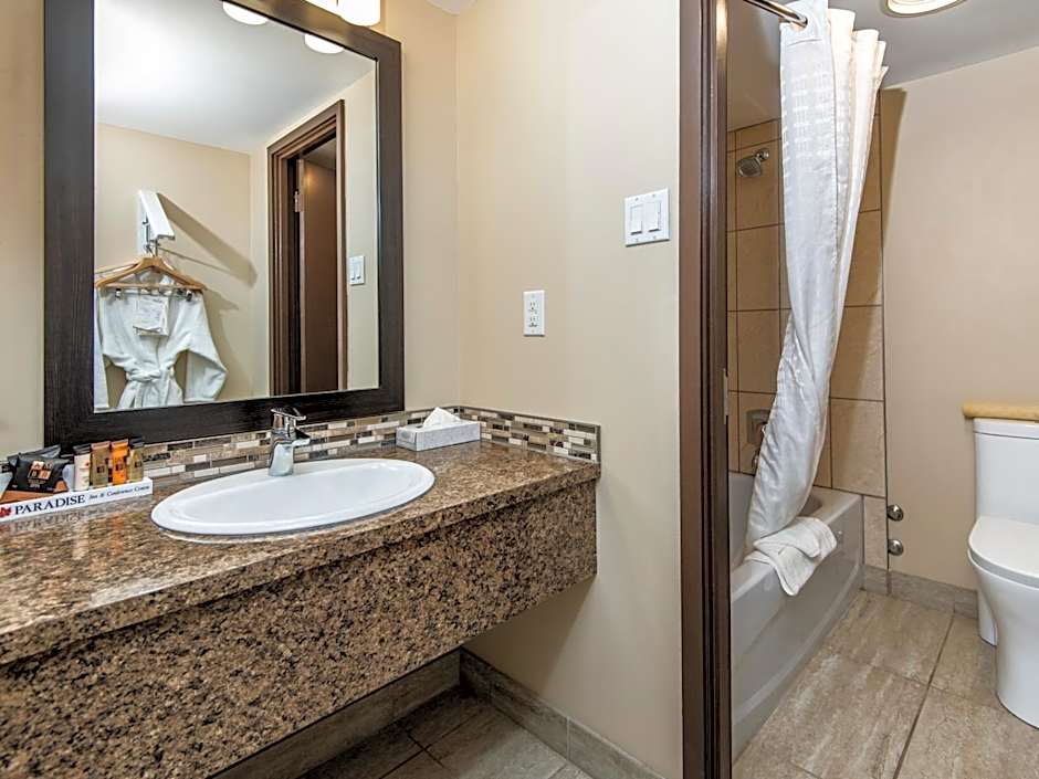 Paradise Inn & Conference Centre