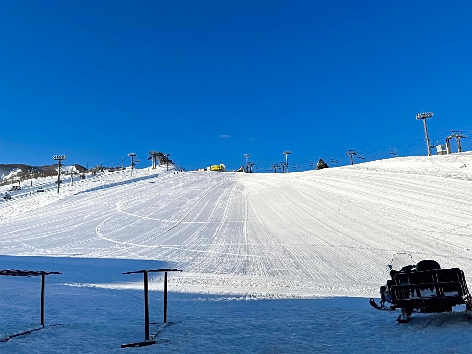 Ishiuchi Ski Center