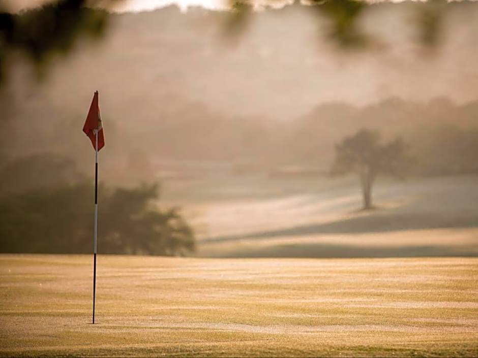 Nkonyeni Lodge & Golf Estate