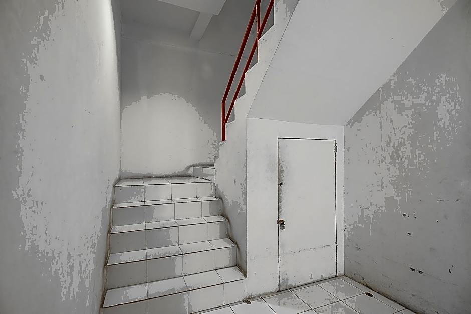 RedDoorz @ Batam Center 2